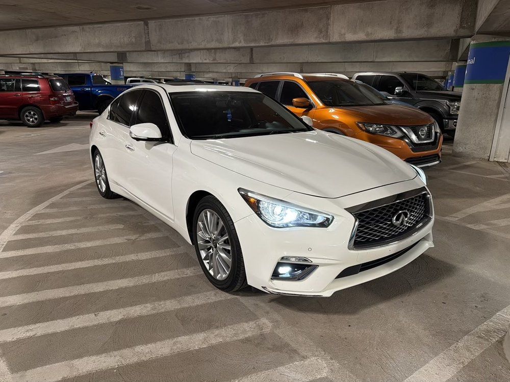 5 SEDAN RENTAL
